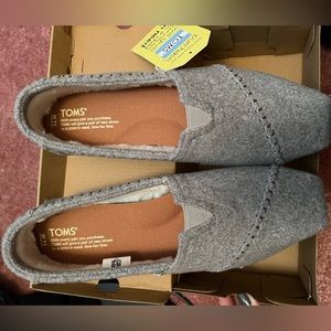 TOMS Classic Shoe